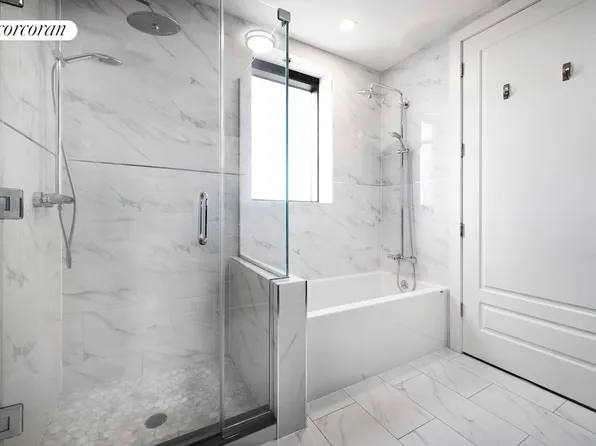 11-12 44th Drive image 8 of 13