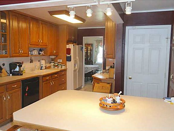 5th image of 3452 Sale Dr