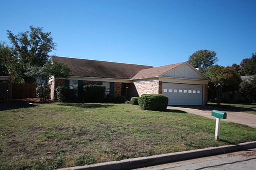 1st image of 4020 Longstraw Dr