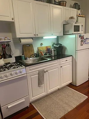 Rented by Dynamik Realty | media 18