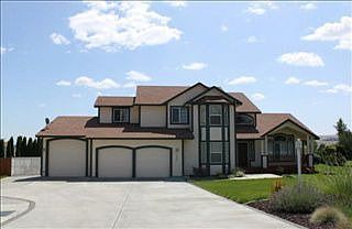 1st image of 220 Katie Ct