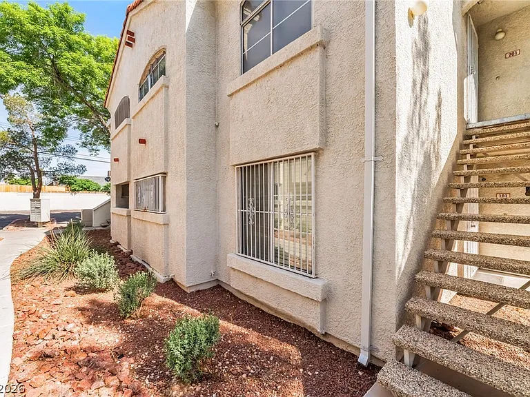 4320 W Lake Mead Blvd #201 — Photo 28
