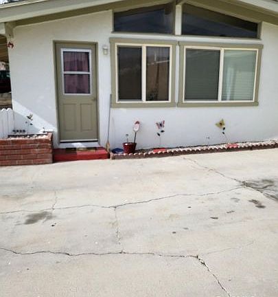 2nd image of 13820 Elm St