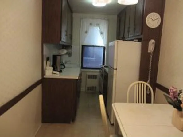 2455 Haring Street image 1 of 5