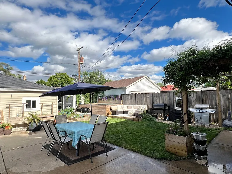 1737 N 73rd Ct — Photo 10