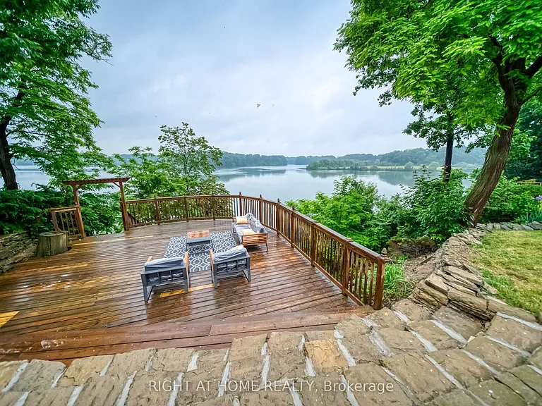 44 Royal Henley Blvd — Photo 41