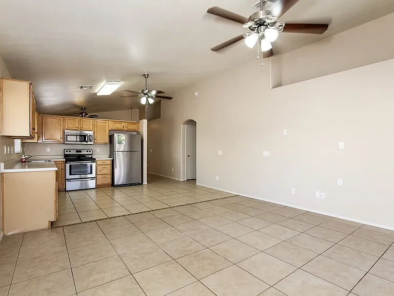 3618 W Tina Ln — Photo 4