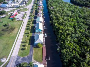 602 Collier Ave, Everglades, FL 34139