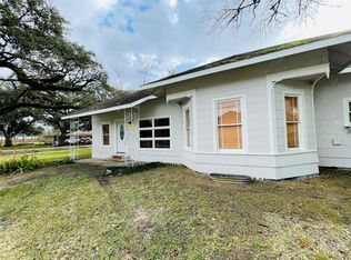 229 E Saunders St, League City, TX 77573