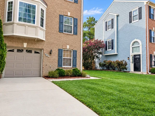 6032 Lands End Ln, Alexandria, VA 22315
