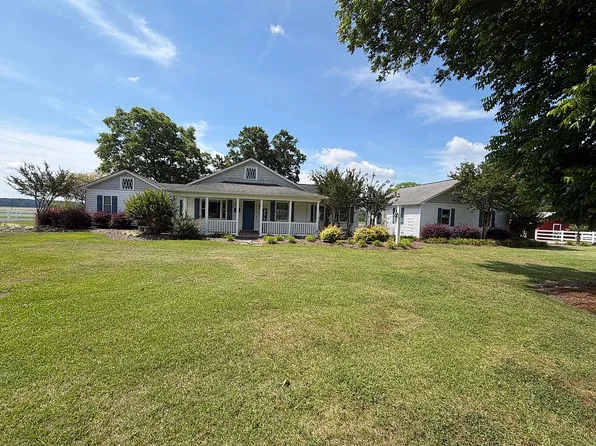403 Old Snow Hill Rd, Ayden, NC 28513