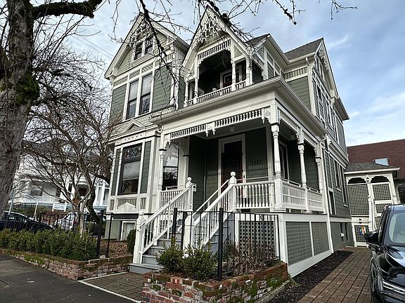 2nd image of 2387 NW Kearney St #85598b3e3