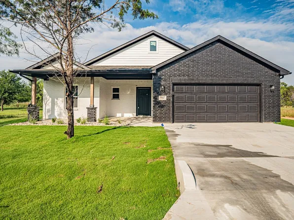 5517 Belaire Cir, Granbury, TX 76048
