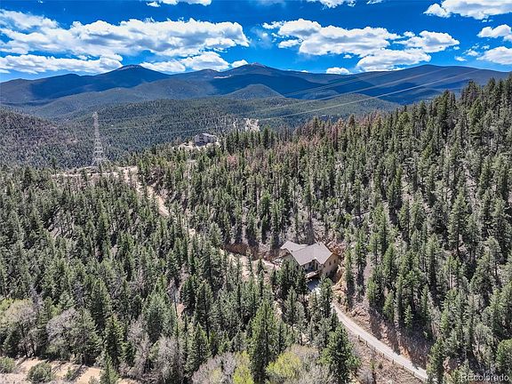 4th image of 940 S Spring Gulch Road