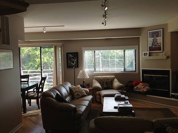 1st image of 2520 N Lincoln Ave #402