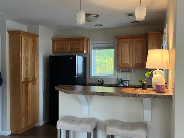 1211 E Ridgeway Dr — Photo 4