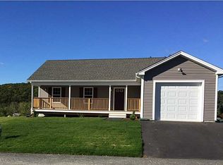 157 Danielle Dr, Woonsocket, RI 02895