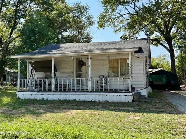 213 5th Ave, Dyersburg, TN 38024