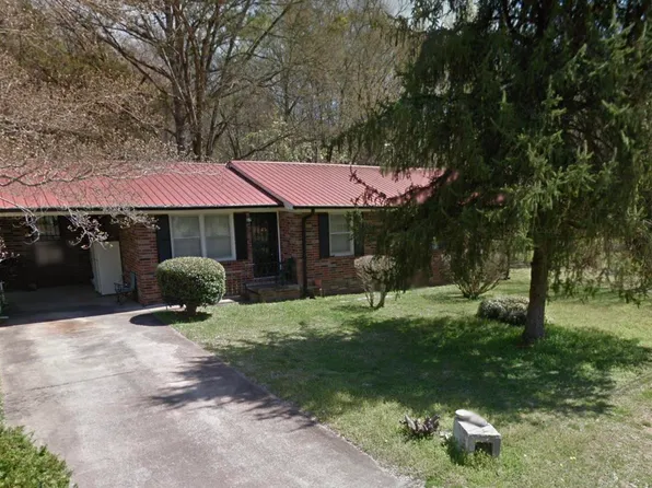 902 Sisk St, Scottsboro, AL 35768