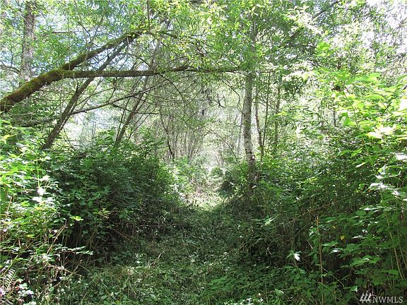 4th image of 4 .88acres Nw Larson Ln