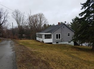 21 River St, Island Falls, ME 04747