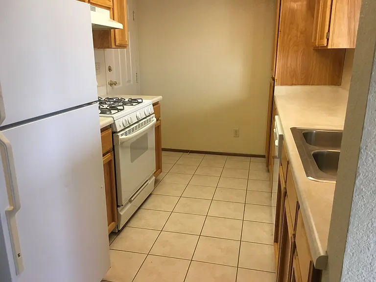 4200 Stonewalk Ct — Photo 8