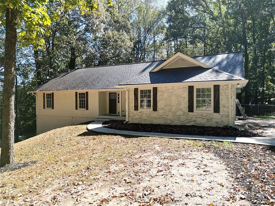 1st image of 610 Pine Grove Rd