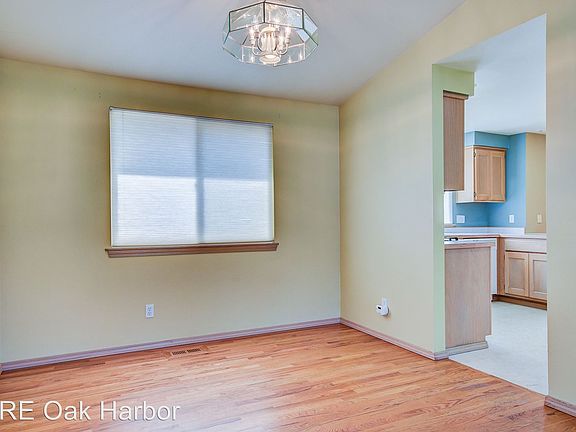 4th image of 2321 SW Vista Park Dr