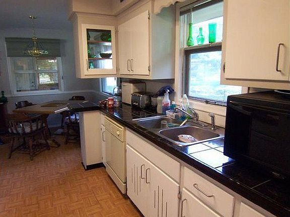 2nd image of 13751 Shirley Dr