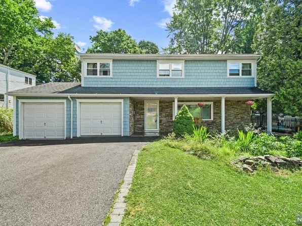 410 Crest Dr, Northvale, NJ 07647