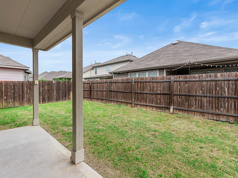 9802 Acero Dr — Photo 37