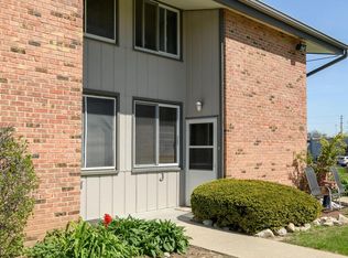 1432 Big Bend Rd UNIT J, Waukesha, WI 53189