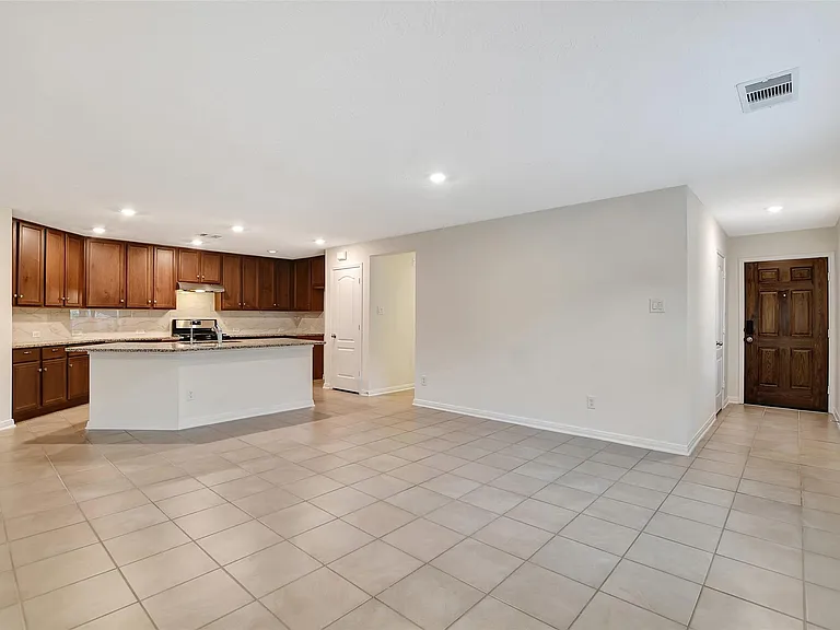 9403 Castillo Ct — Photo 9