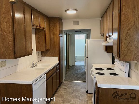 3rd image of 450 W Vermont Ave #2201