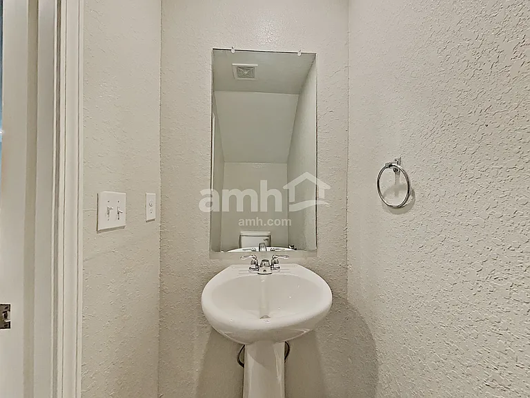 3395 Ridge Hill Pkwy — Photo 9