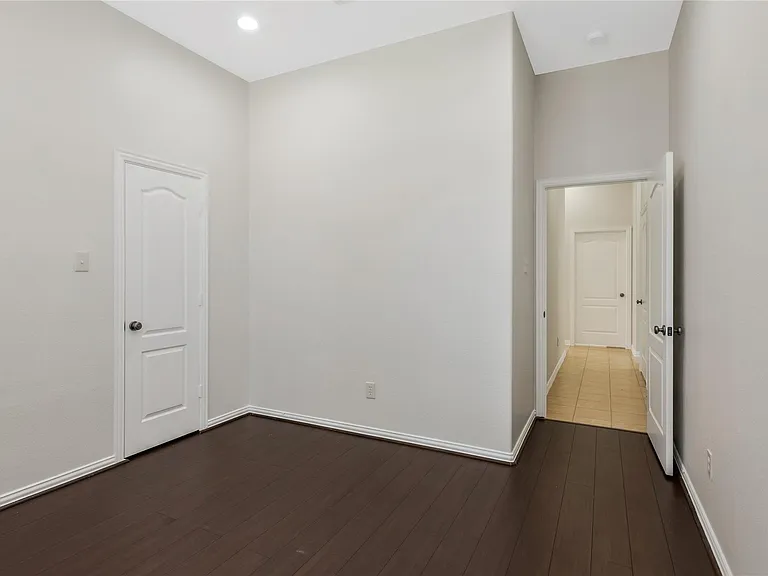 24322 Bella Florence Dr — Photo 29