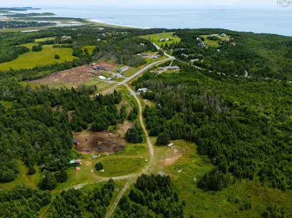 88 Manetail Ln, Lawrencetown, NS B2Z 0A7