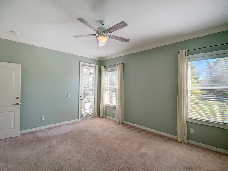 4910 Newport News Cir — Photo 24