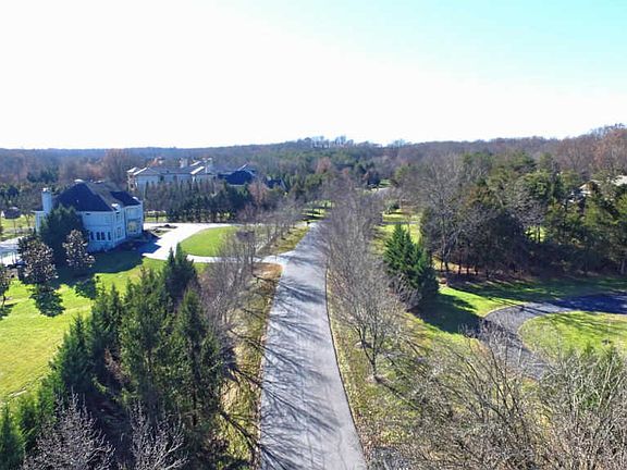 3rd image of 5425 Chandley Farm Cir
