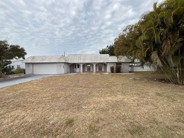 313 Degas Dr, Nokomis, FL 34275