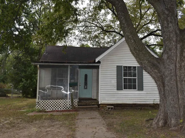 511 S Carter St, Clinton, MO 64735