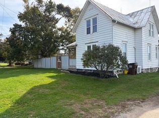 1723 Stewart Rd, Monroe, MI 48162