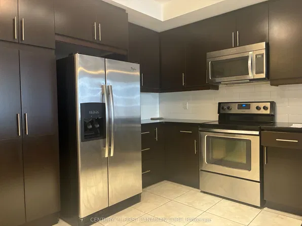 330 Ridout St N, London, ON
