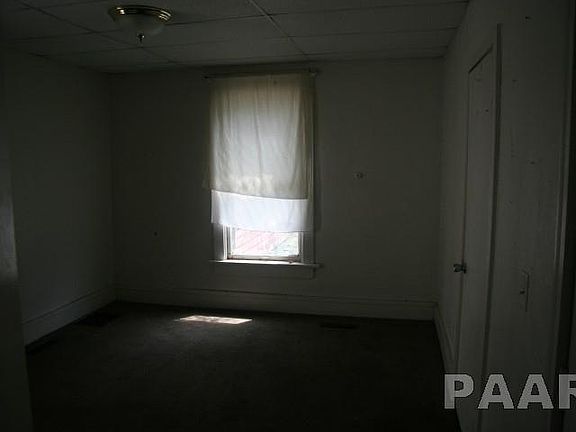 4th image of 1706 NE Jefferson Ave