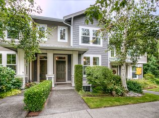 7814 Fairway Ave SE UNIT 102, Snoqualmie, WA 98065