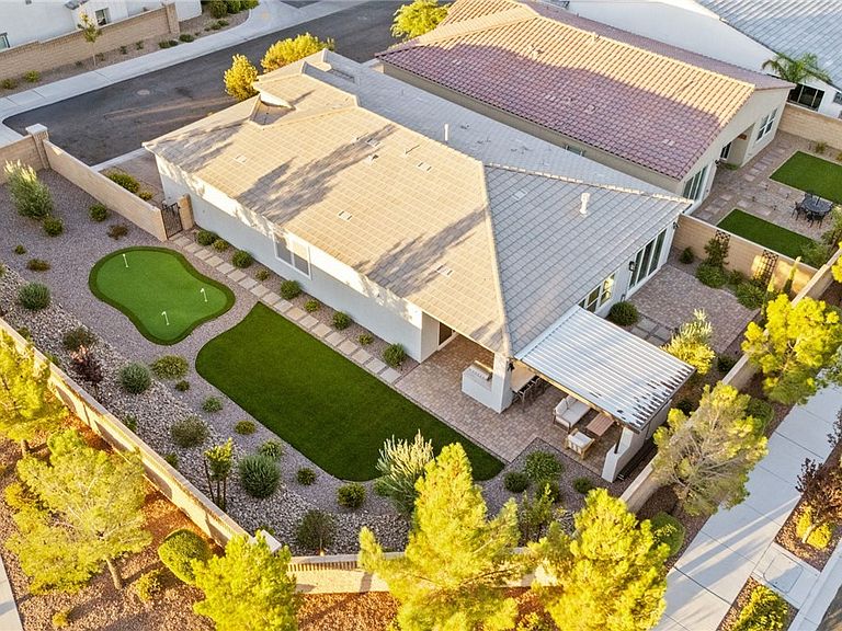 9999 Skye Gazer Ave, Las Vegas, NV