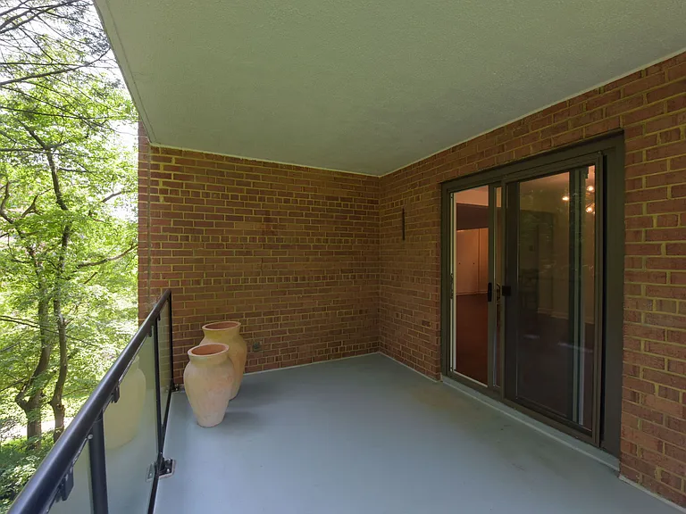 4201 Cathedral Ave NW #501W — Photo 11