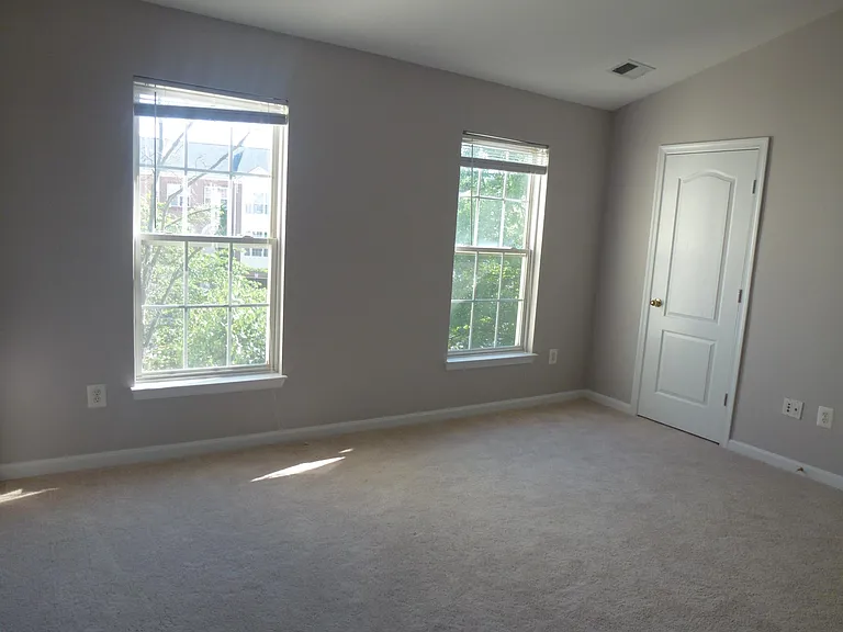 13125 Park Crescent Cir — Photo 15