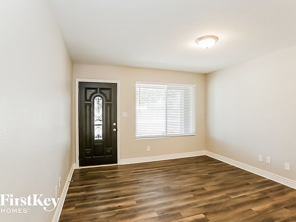 3rd image of 2144 E Diamond Ave