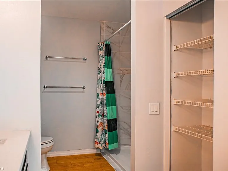 148 Lake Point Ln — Photo 12
